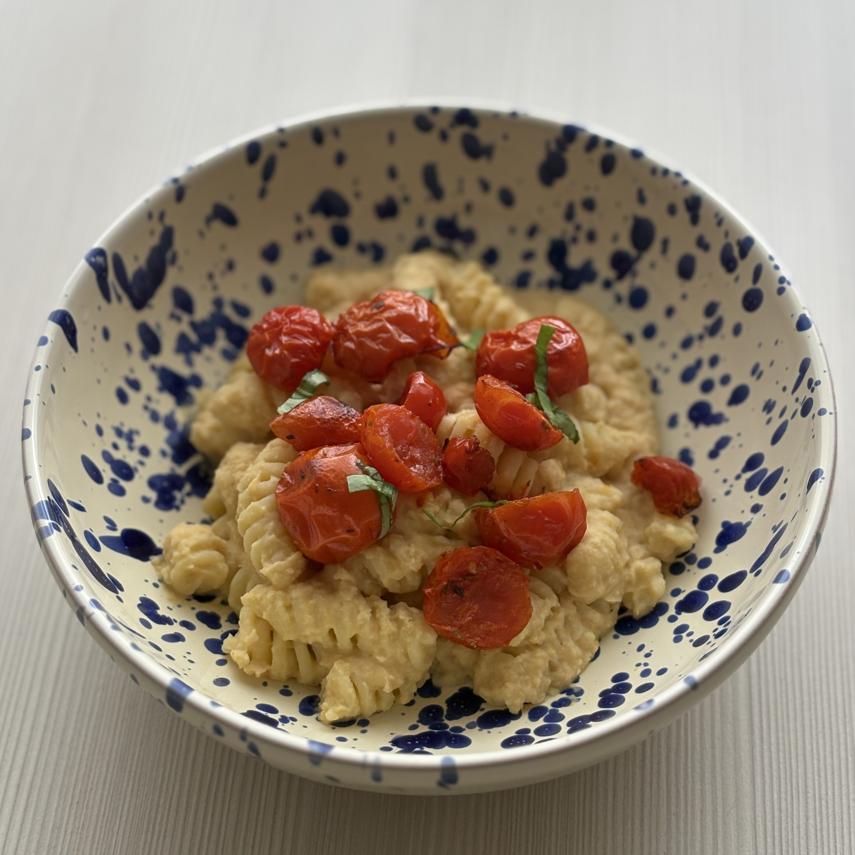 Lunch glow-up: ceci, limone e pomodorini